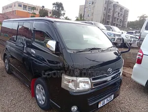 Toyota HiAce 2011 Black