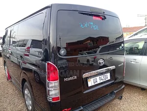 Toyota HiAce 2011 Black