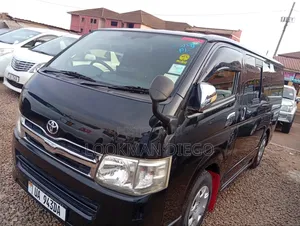 Toyota HiAce 2011 Black