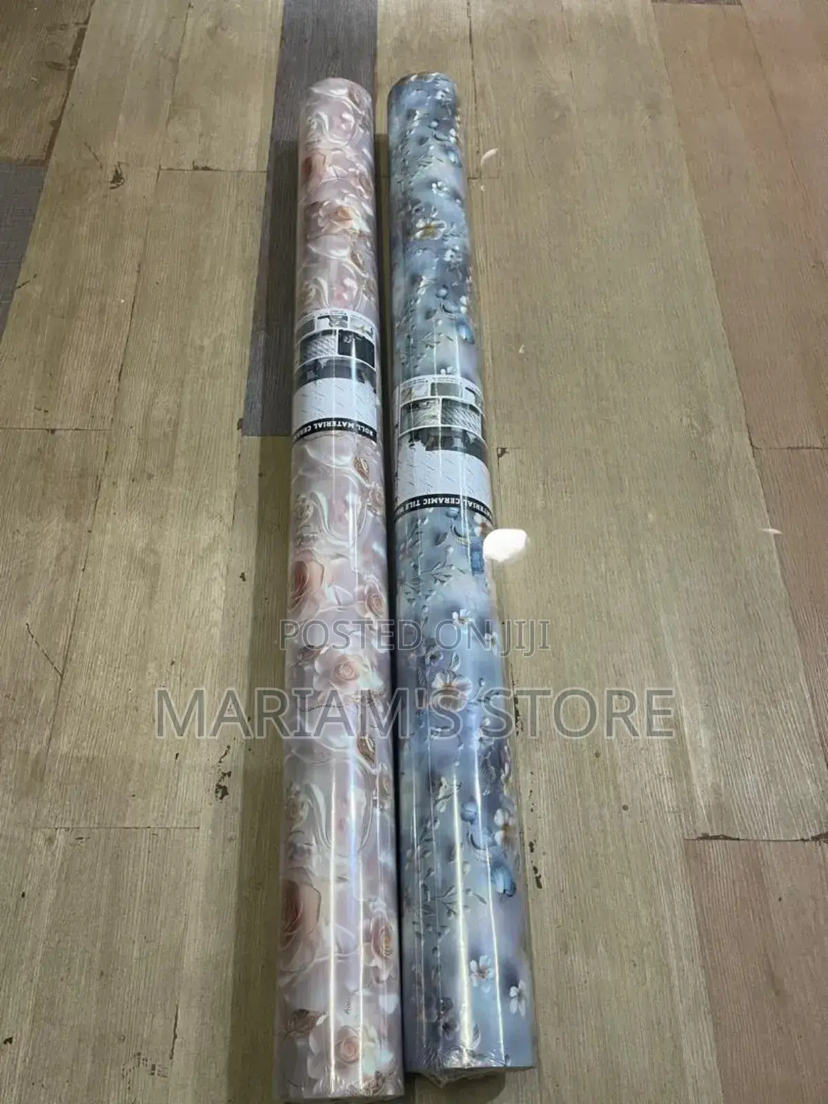 Sticky Wallpaper With Glue