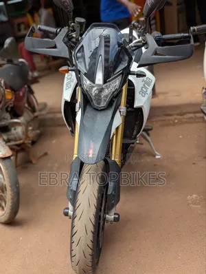 Aprilia Dorsoduro 2018 White
