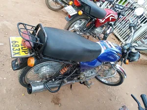Bajaj Boxer 100 2013 Red