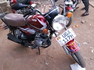 TVS HLX 125 2020 Red