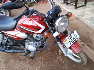 TVS HLX 125 2020 Red
