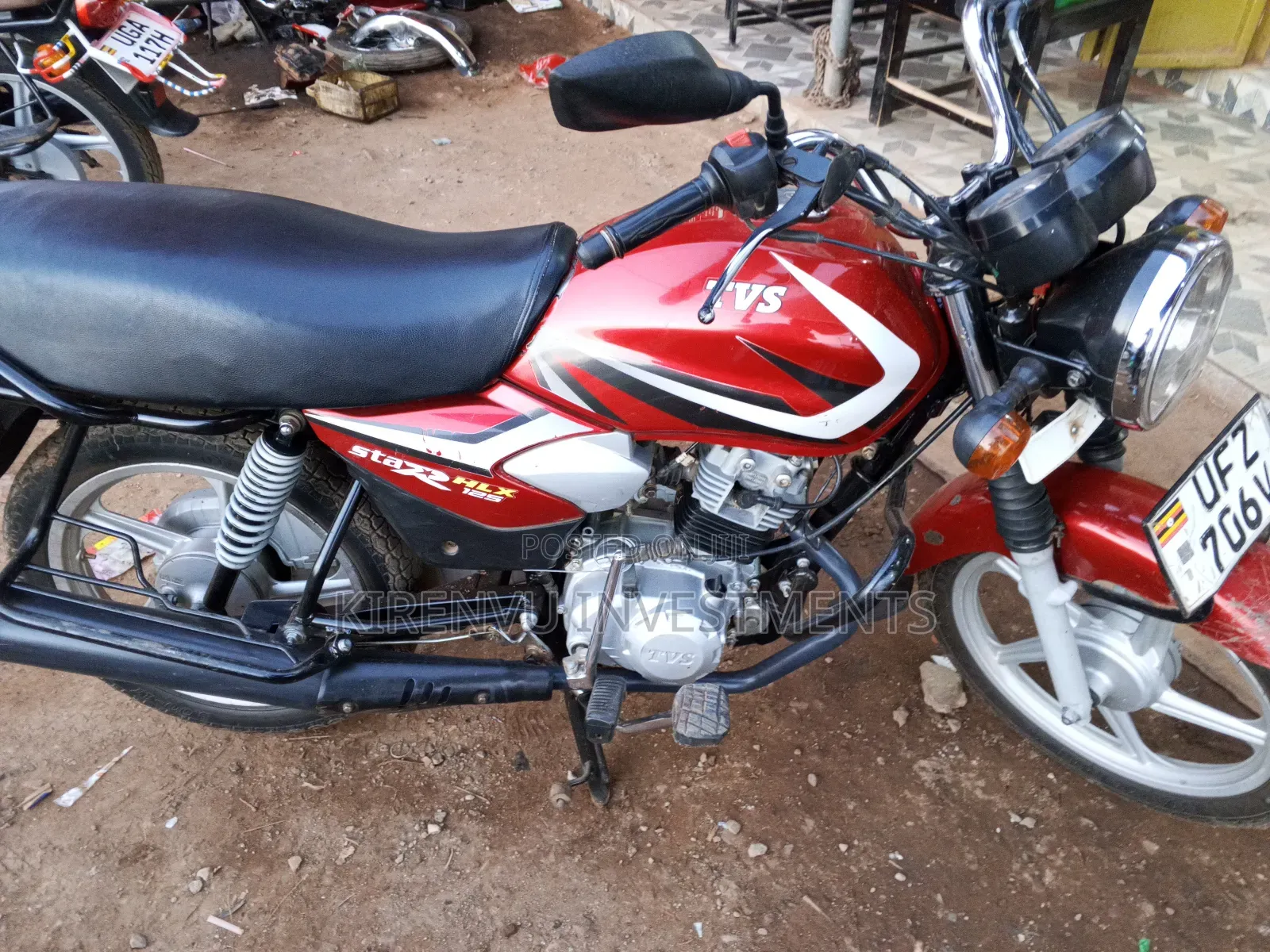 TVS HLX 125 2020 Red