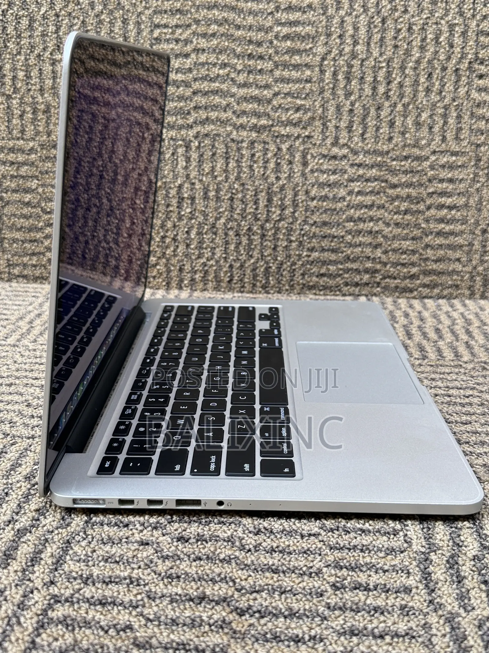 Laptop Apple MacBook Pro 2015 8GB Intel Core i5 SSD 256GB