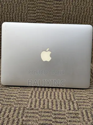 Laptop Apple MacBook Pro 2015 8GB Intel Core i5 SSD 256GB