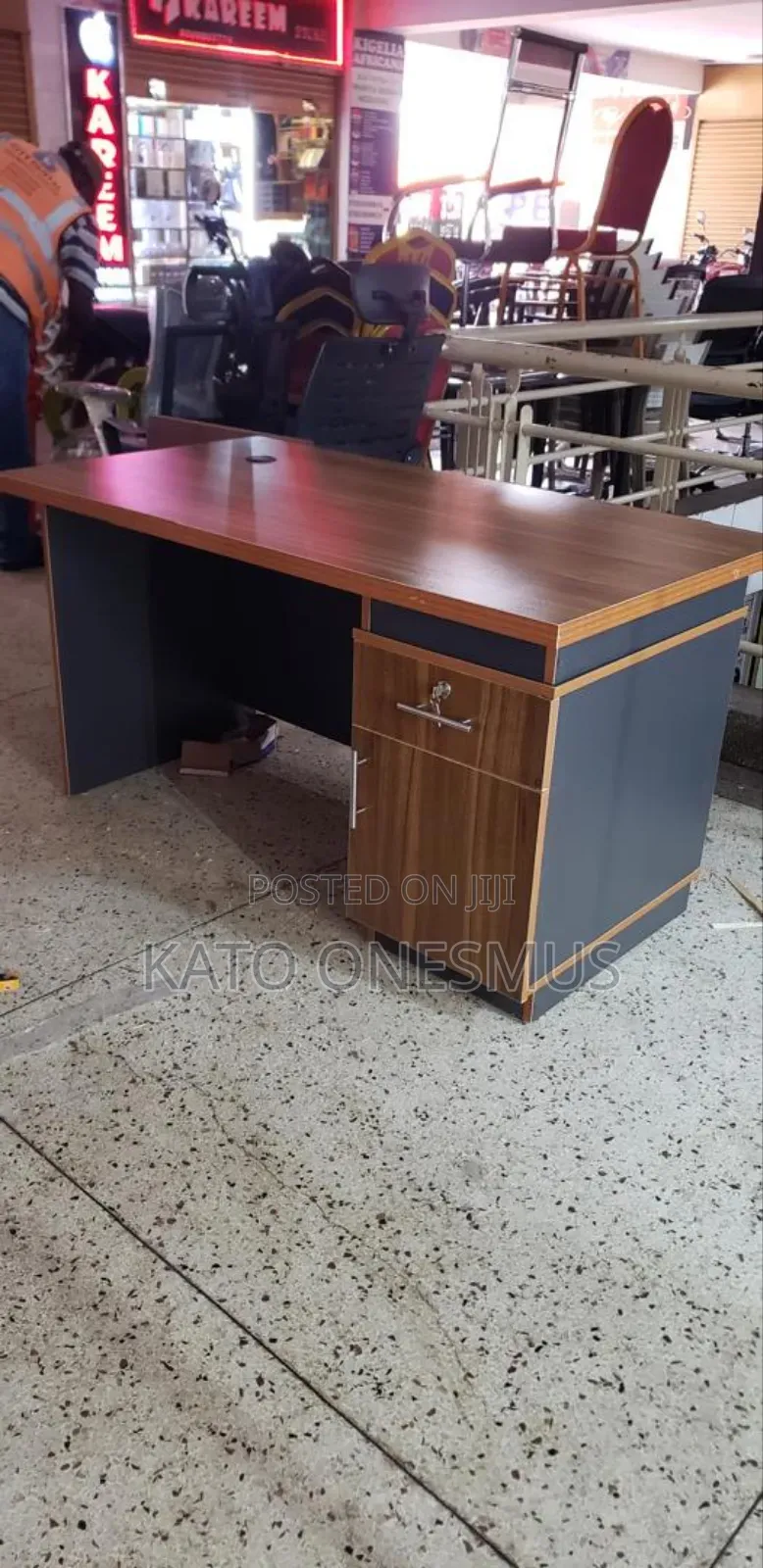 1.4 Metered Office Desk