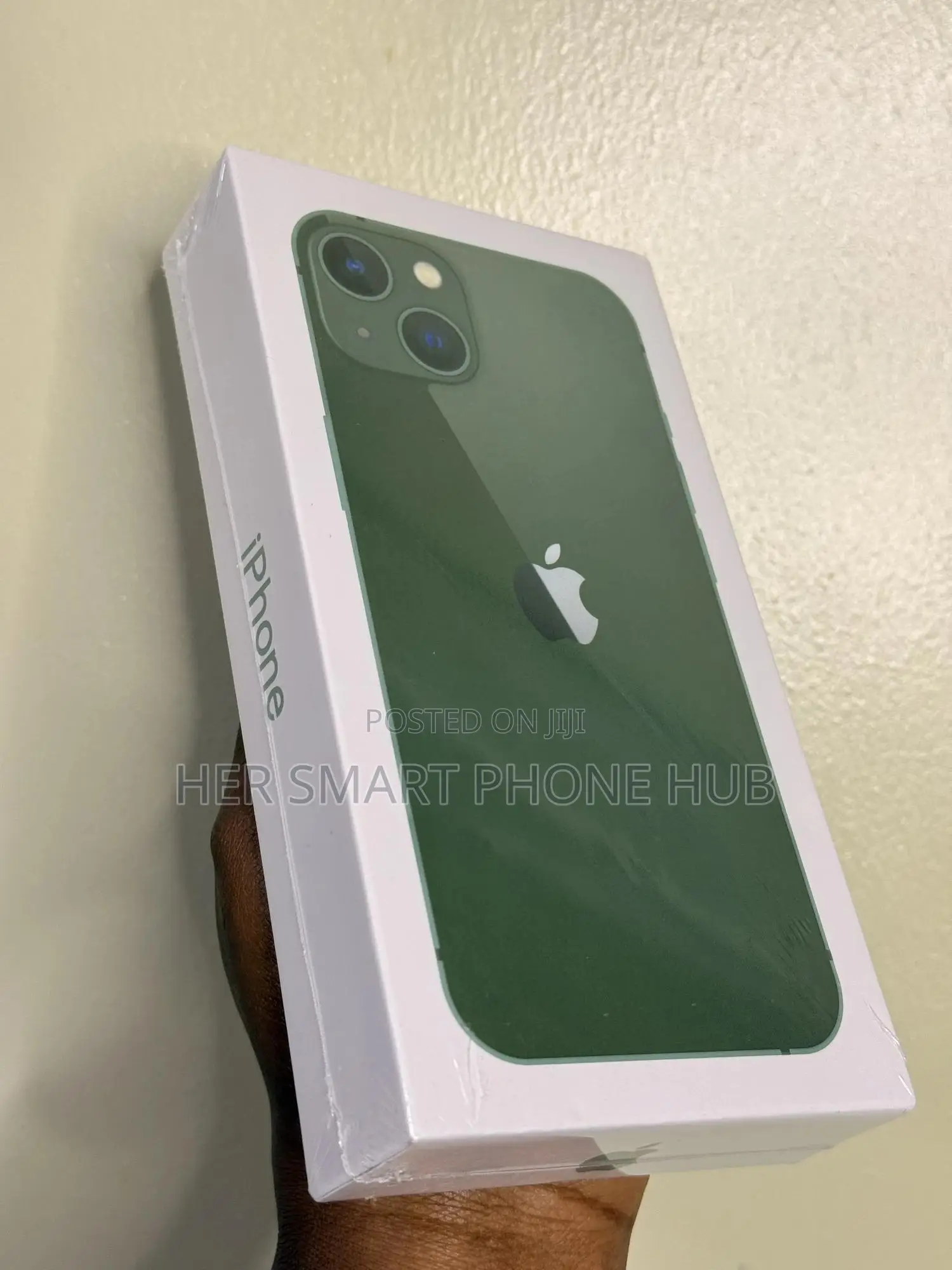 New Apple iPhone 13 128 GB Green