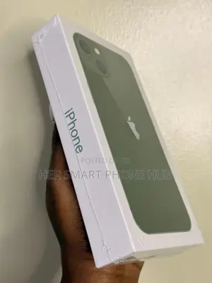 New Apple iPhone 13 128 GB Green