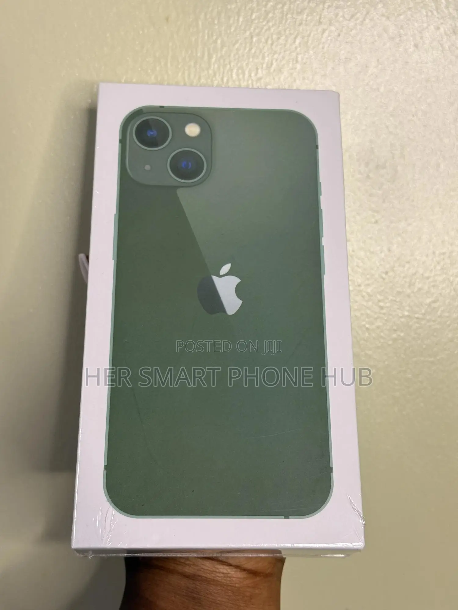 New Apple iPhone 13 128 GB Green
