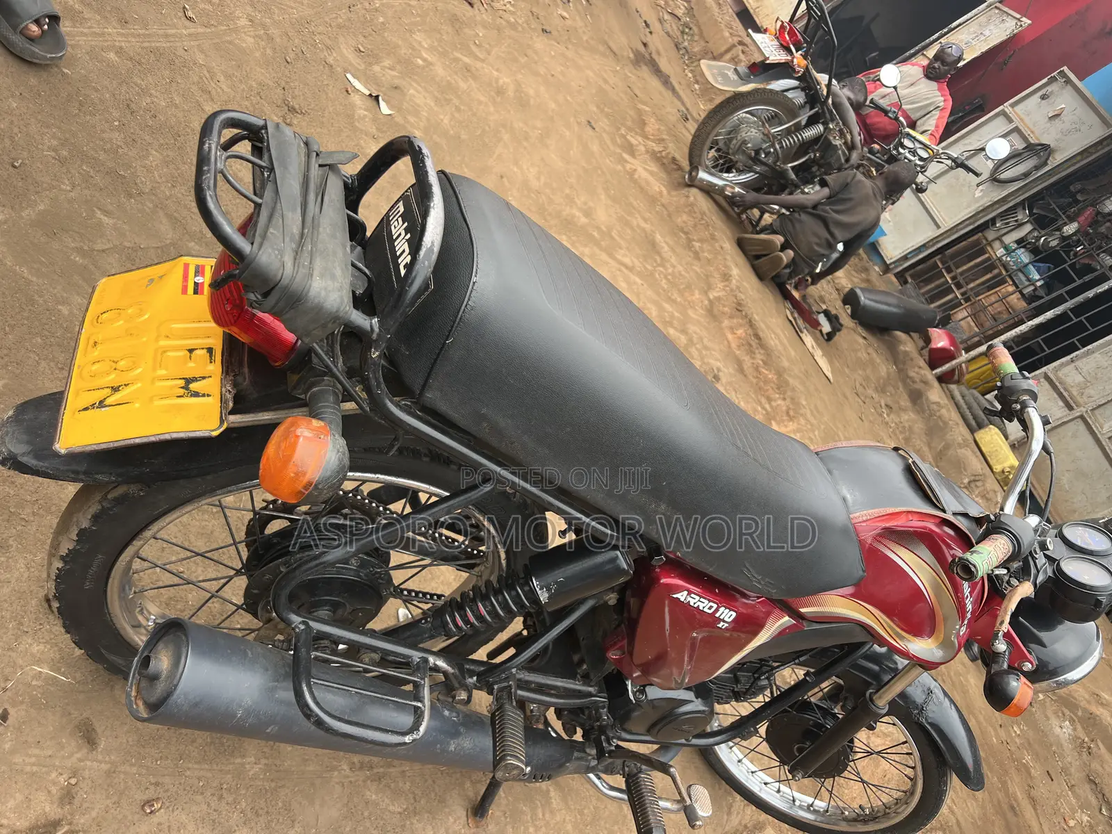 Mahindra Duro 2018 Red
