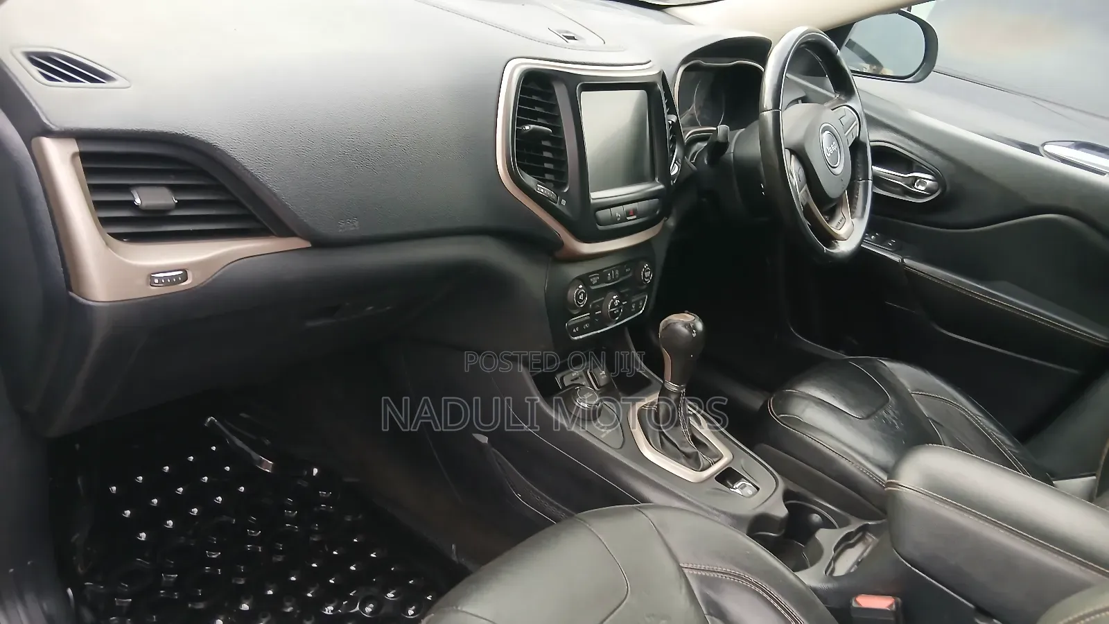Jeep Grand Cherokee 2017 White