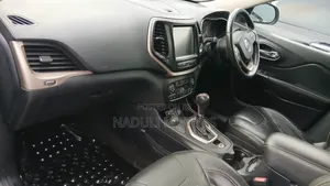 Jeep Grand Cherokee 2017 White