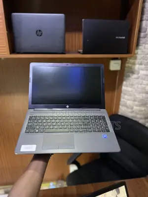 Laptop HP 250 G7 8GB AMD SSD 128GB
