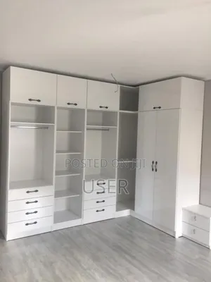 Modern Walking Closet Per Metre Call Us On