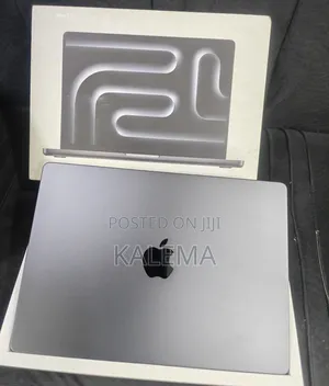 New Laptop Apple Macbook Pro 2025 M5 14-inch 24GB Apple M5 SSD 1T