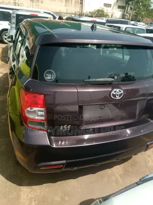 Toyota IST 2014 Maroon
