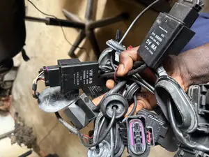 Fuel Pump Control Module/Relay