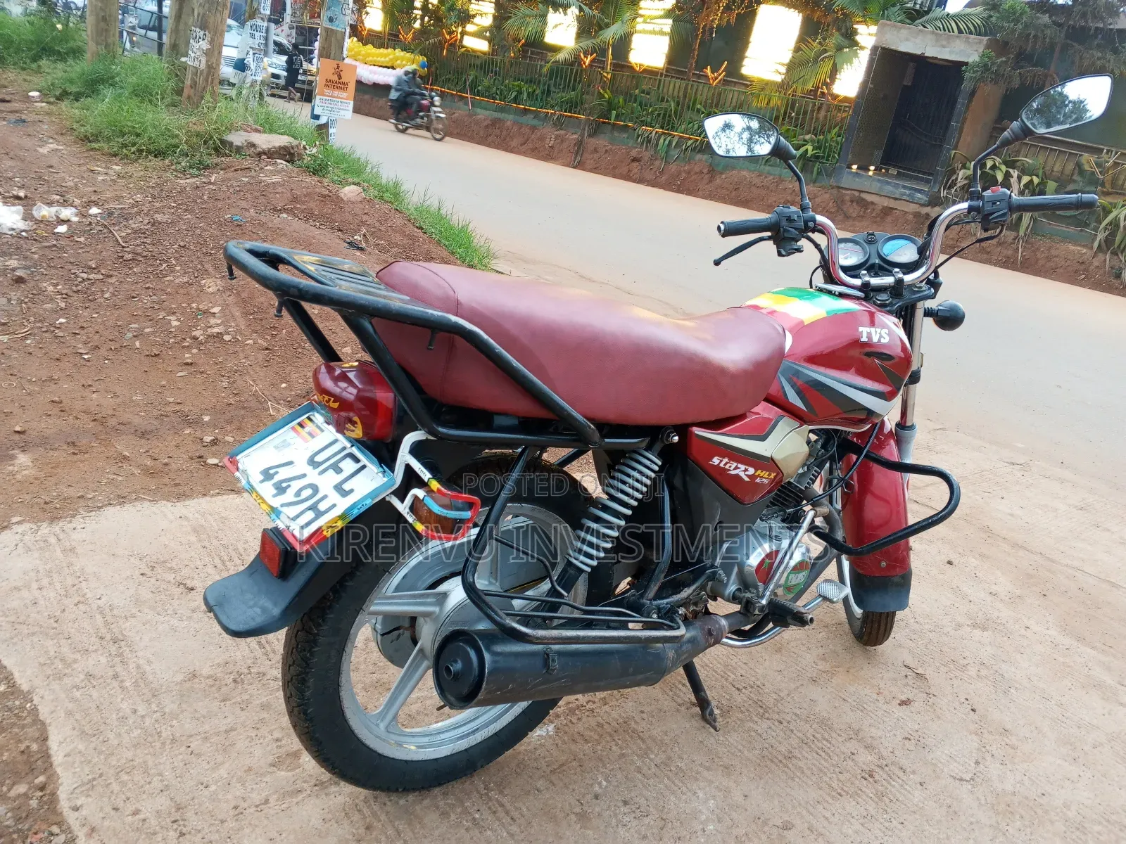 TVS HLX 125 2021 Red