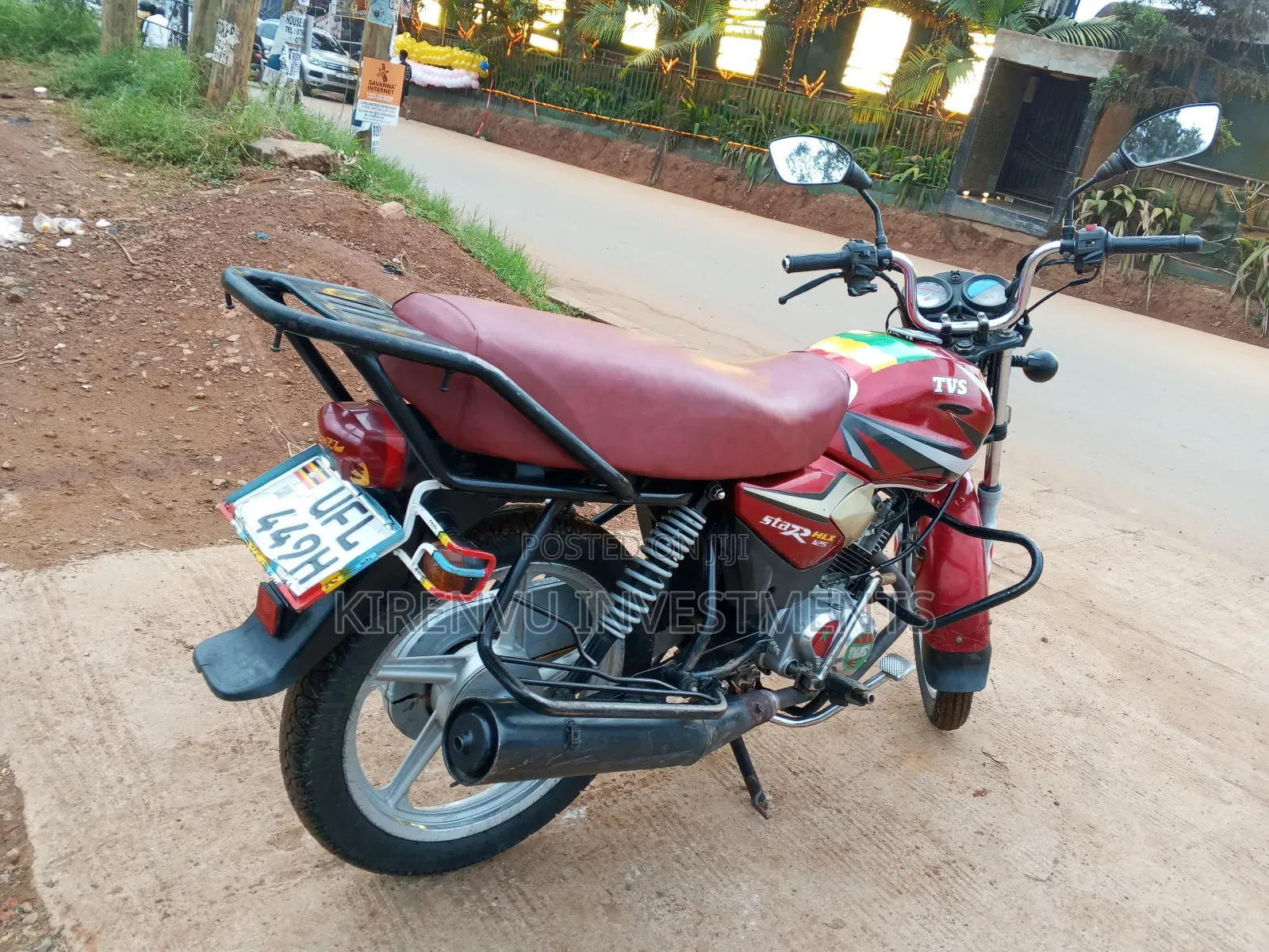 TVS HLX 125 2021 Red
