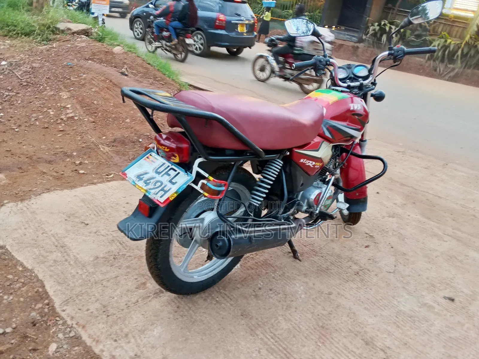 TVS HLX 125 2021 Red