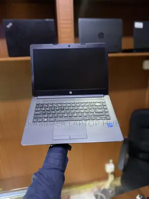 Laptop HP 240 G7 4GB Intel Celeron HDD+SSD 128GB