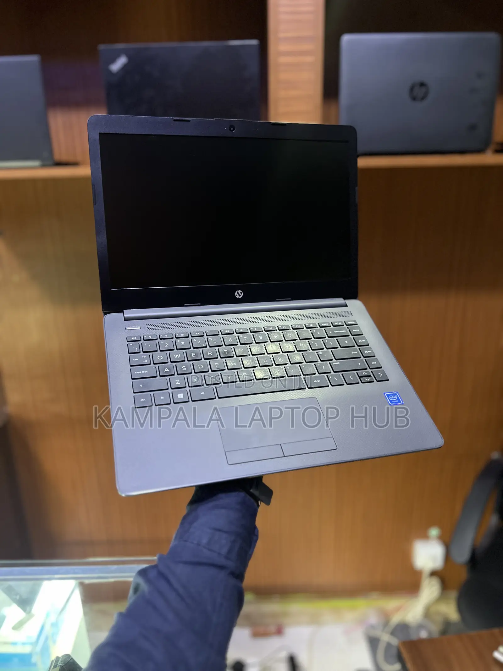 Laptop HP 240 G7 4GB Intel Celeron HDD+SSD 256GB