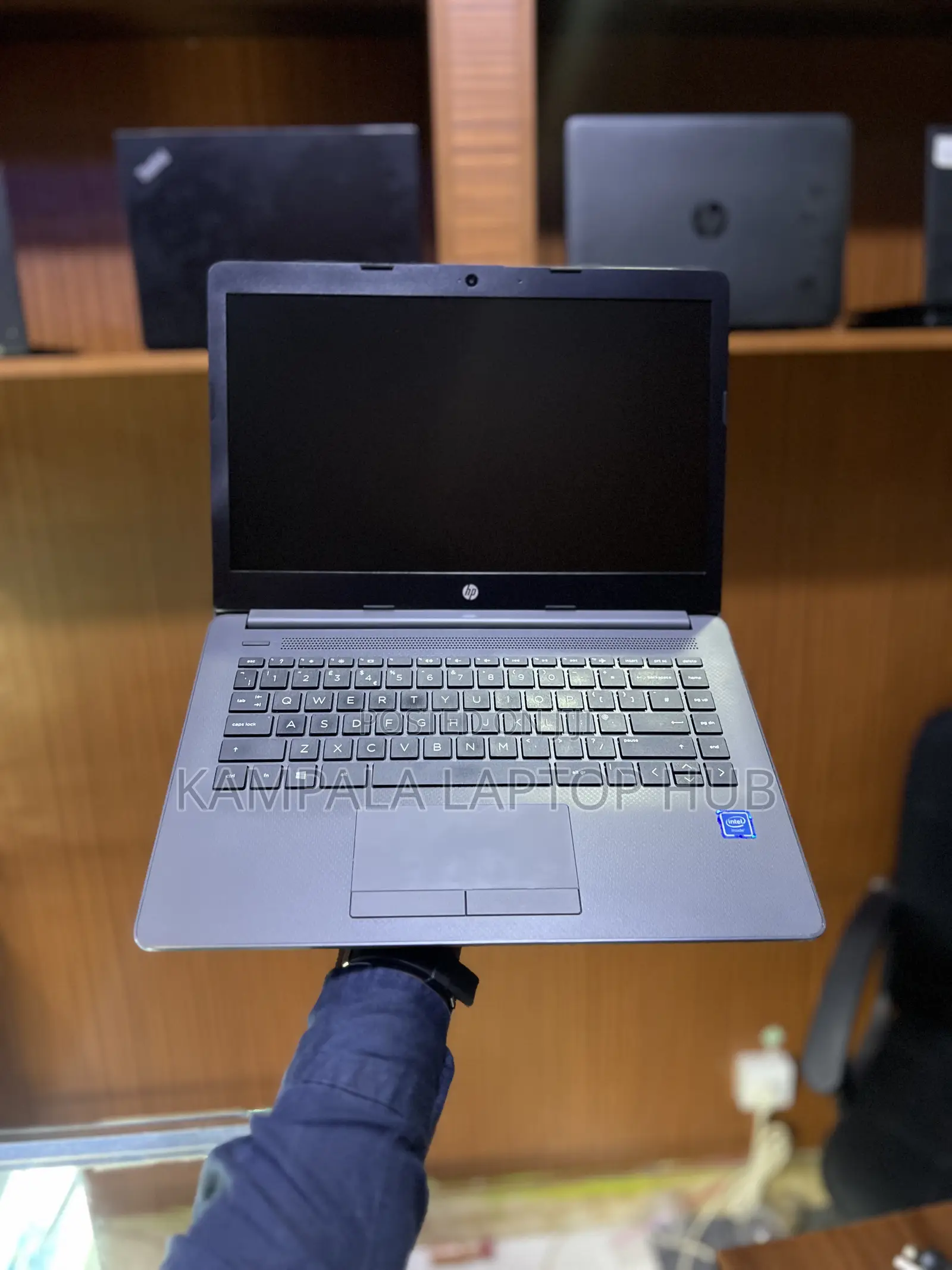 Laptop HP 240 G7 4GB Intel Celeron HDD+SSD 256GB