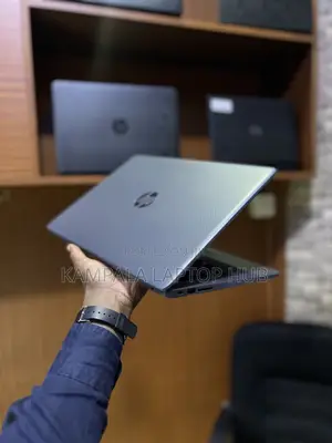 Laptop HP 240 G7 4GB Intel Core I3 HDD+SSD 128GB