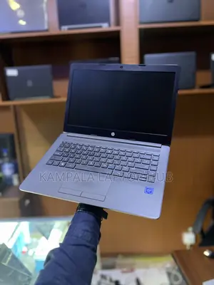 Laptop HP 240 G7 4GB Intel Core I3 HDD+SSD 128GB