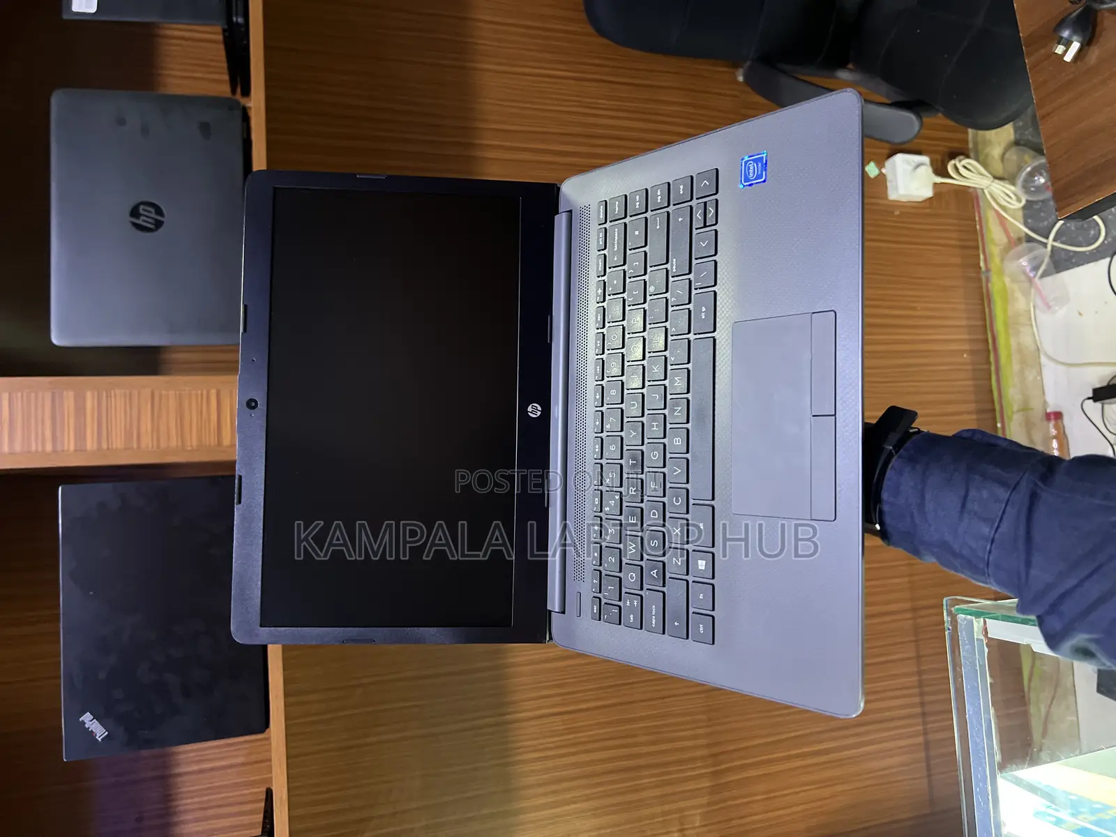 New Laptop HP 240 G7 4GB Intel Core I3 SSD 256GB