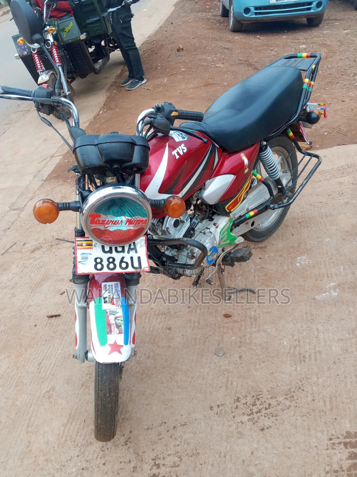 TVS HLX 125 2024 Red