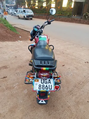 TVS HLX 125 2024 Red