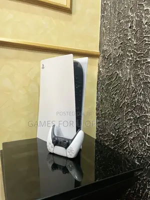 Ps5 Standard Console 1 Tb Storage 1 Pad White 4k ..Used