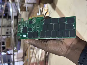 1.6tb Intel Solid State Drive