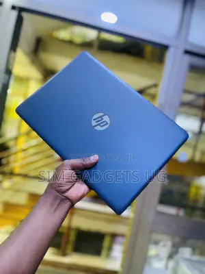 Laptop HP 14-Ep0063 4GB Intel Core I5 SSD 128GB