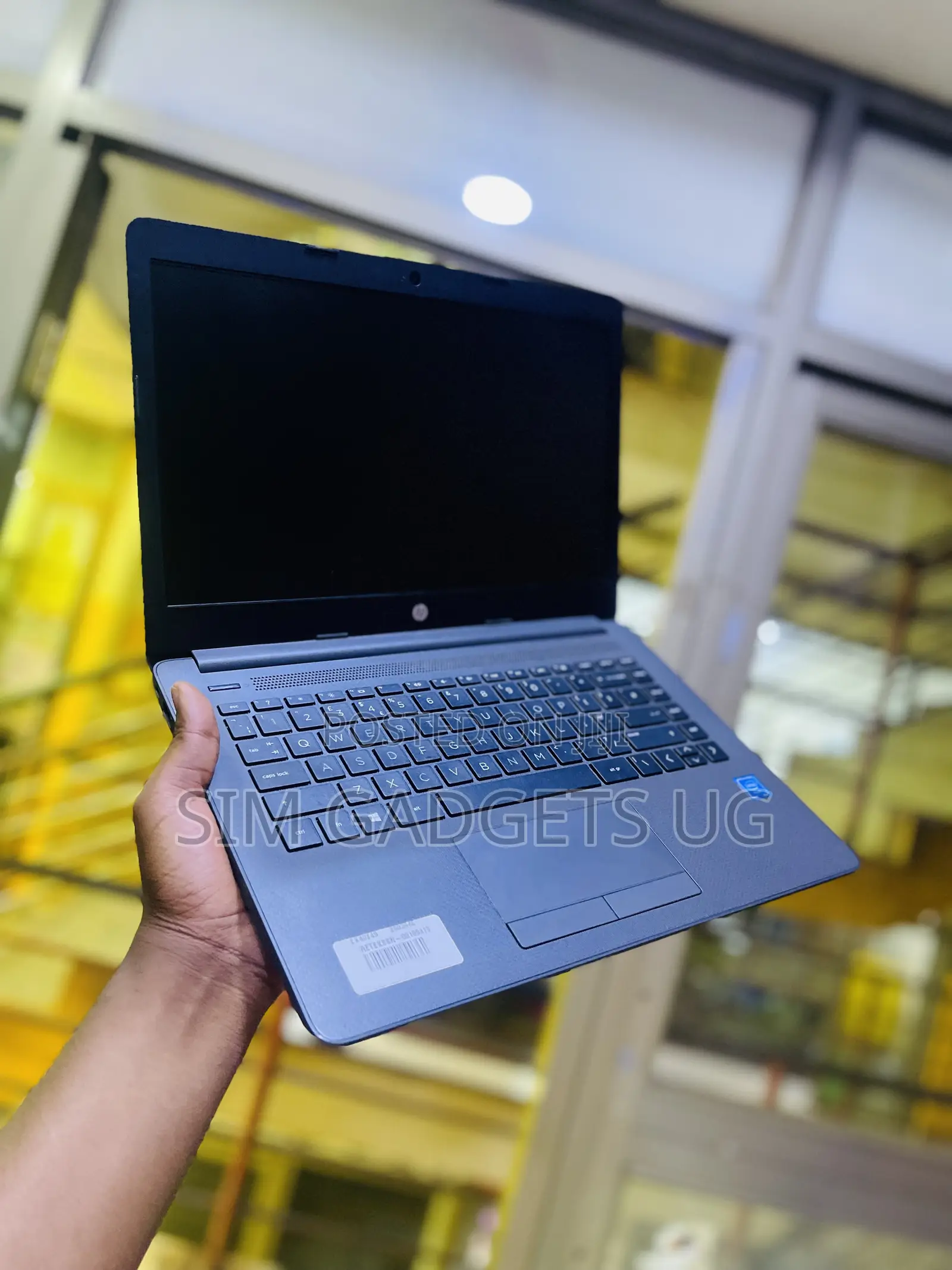 Laptop HP 14-Ep0063 4GB Intel Core I5 SSD 128GB