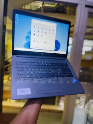Laptop HP 14-Ep0063 4GB Intel Celeron SSD 128GB