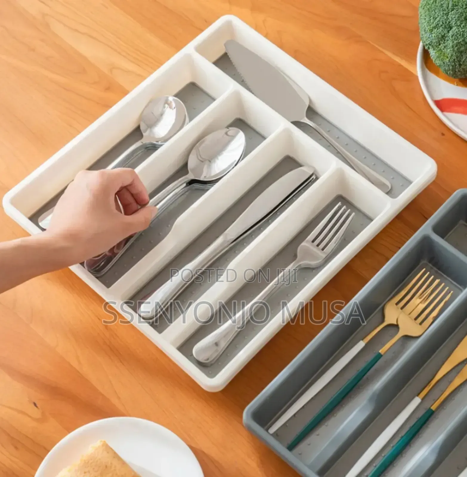 Expandable Cutlerytray Durable Drawer/Table Organizer,Green