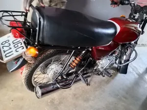 Bajaj Boxer 100 2022 Red