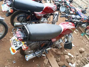 Bajaj Boxer 100 2019 Red
