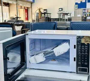 Hisense Microwave 20 Liters