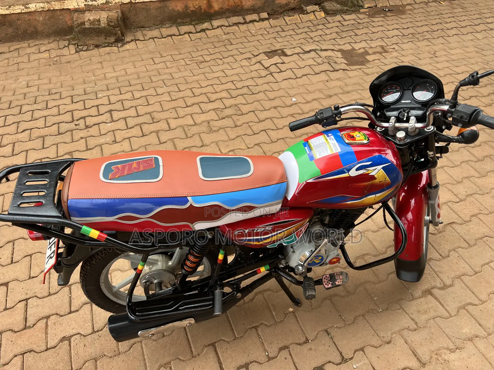 Bajaj CT 125X 2023 Red