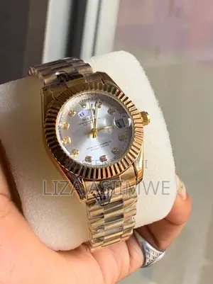 Gold-Tone Rolex Datejust-Style Watch With a Fluted Bezel