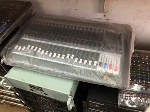 Yamaha Amp Mixer 20 Channels