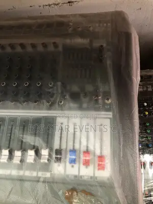 Yamaha Amp Mixer 20 Channels