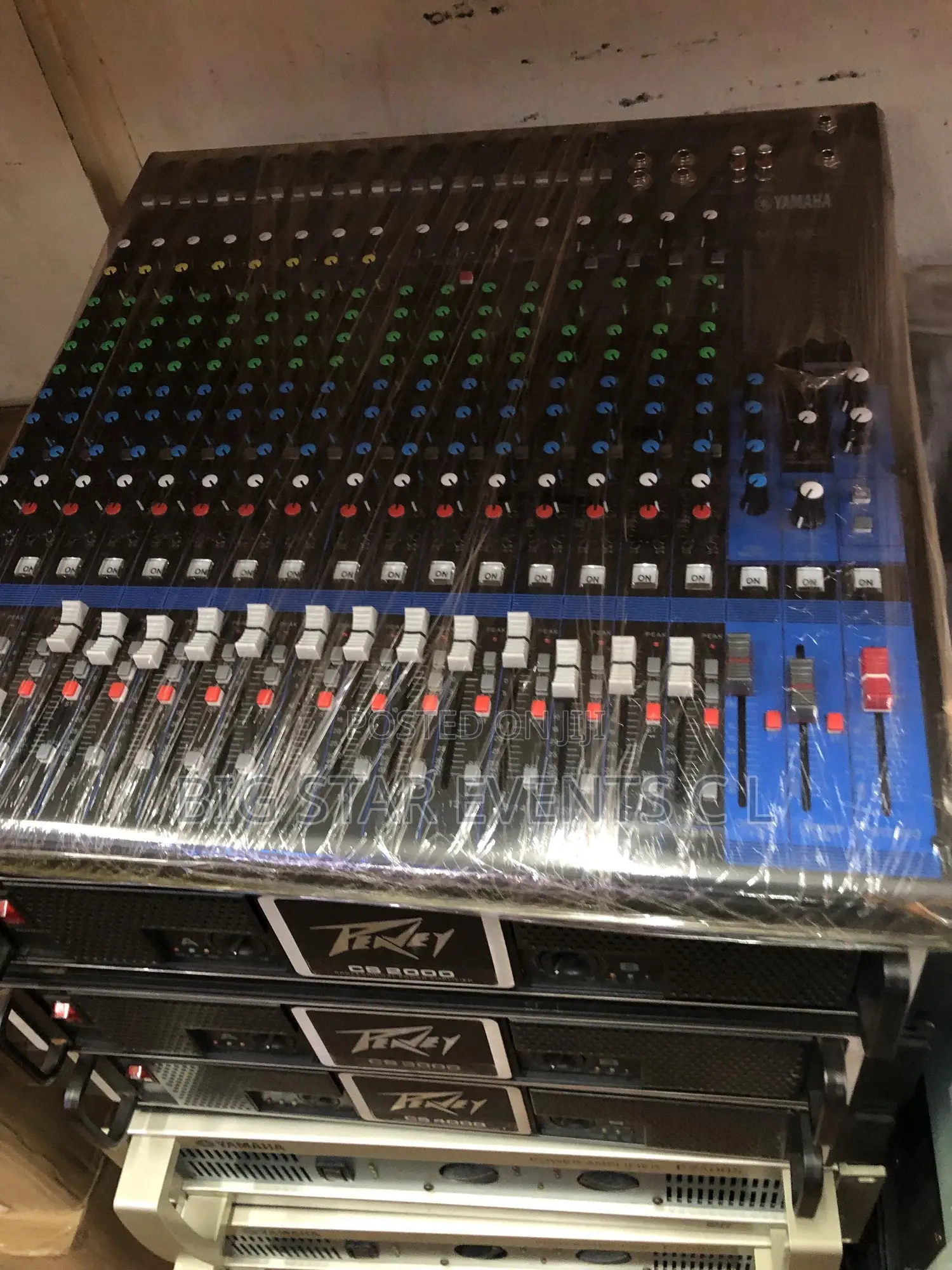 16 Channels Mixer