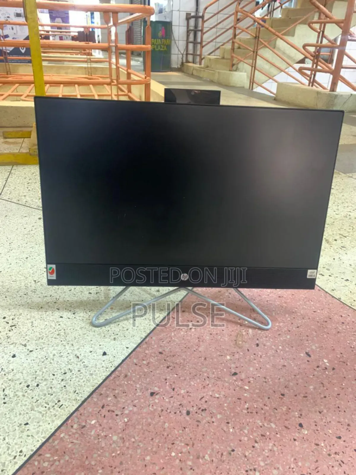 Desktop Computer HP 200 G4 22 All-in-One 8GB Intel Core I3 SSD 256GB