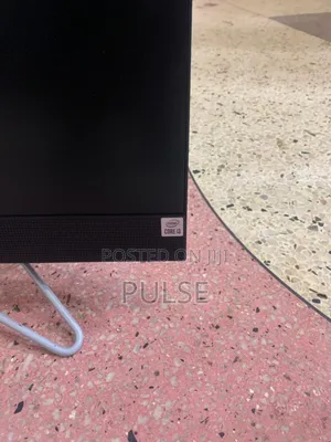 Desktop Computer HP 200 G4 22 All-in-One 8GB Intel Core I3 SSD 256GB